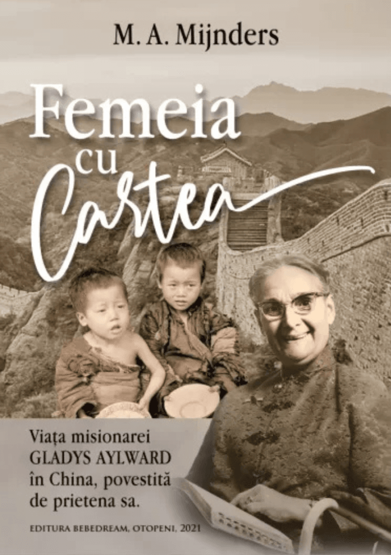 Femeia cu cartea Viața lui Gladys Aylward