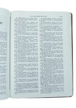Biblie ortodoxă A4 maro cu cruce aurie - imagine 3